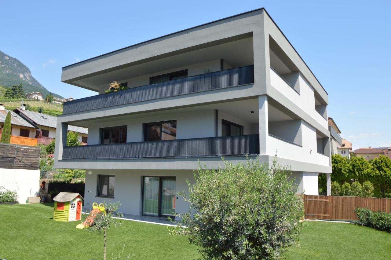 Family Apartment Julia Tramin an der Weinstraße Exteriör bild